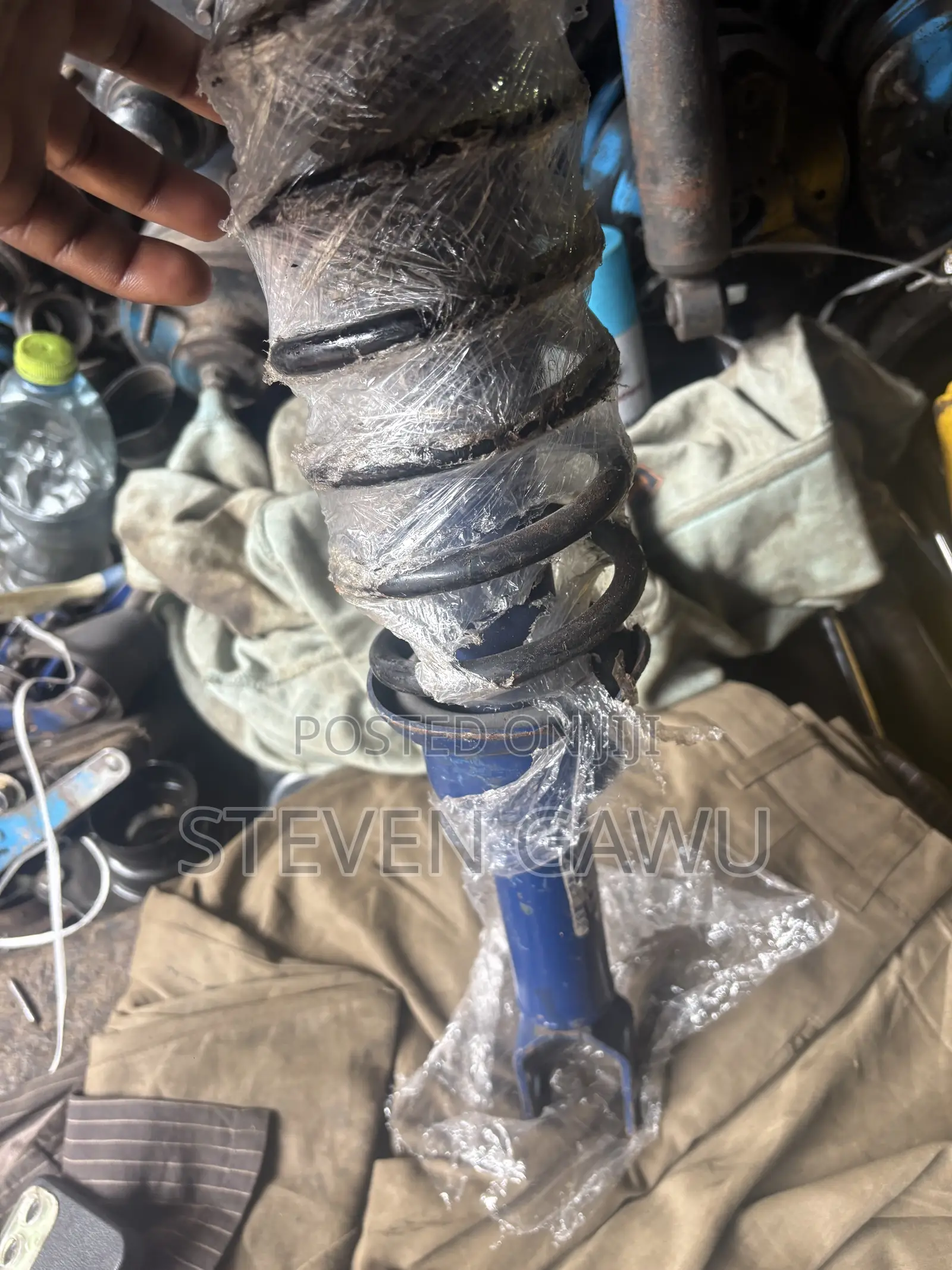 Honda Civic 1998 Back Shocks