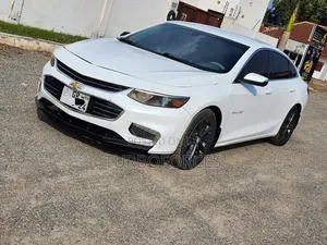 Chevrolet Malibu 2017 White