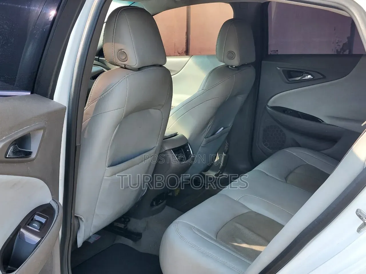 Chevrolet Malibu 2017 White