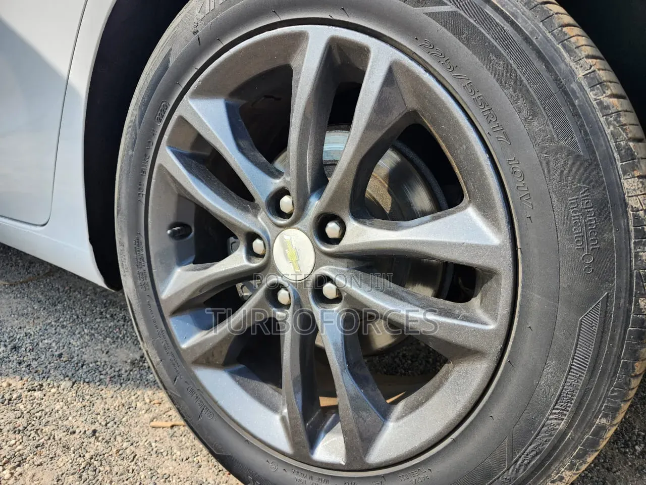 Chevrolet Malibu 2017 White