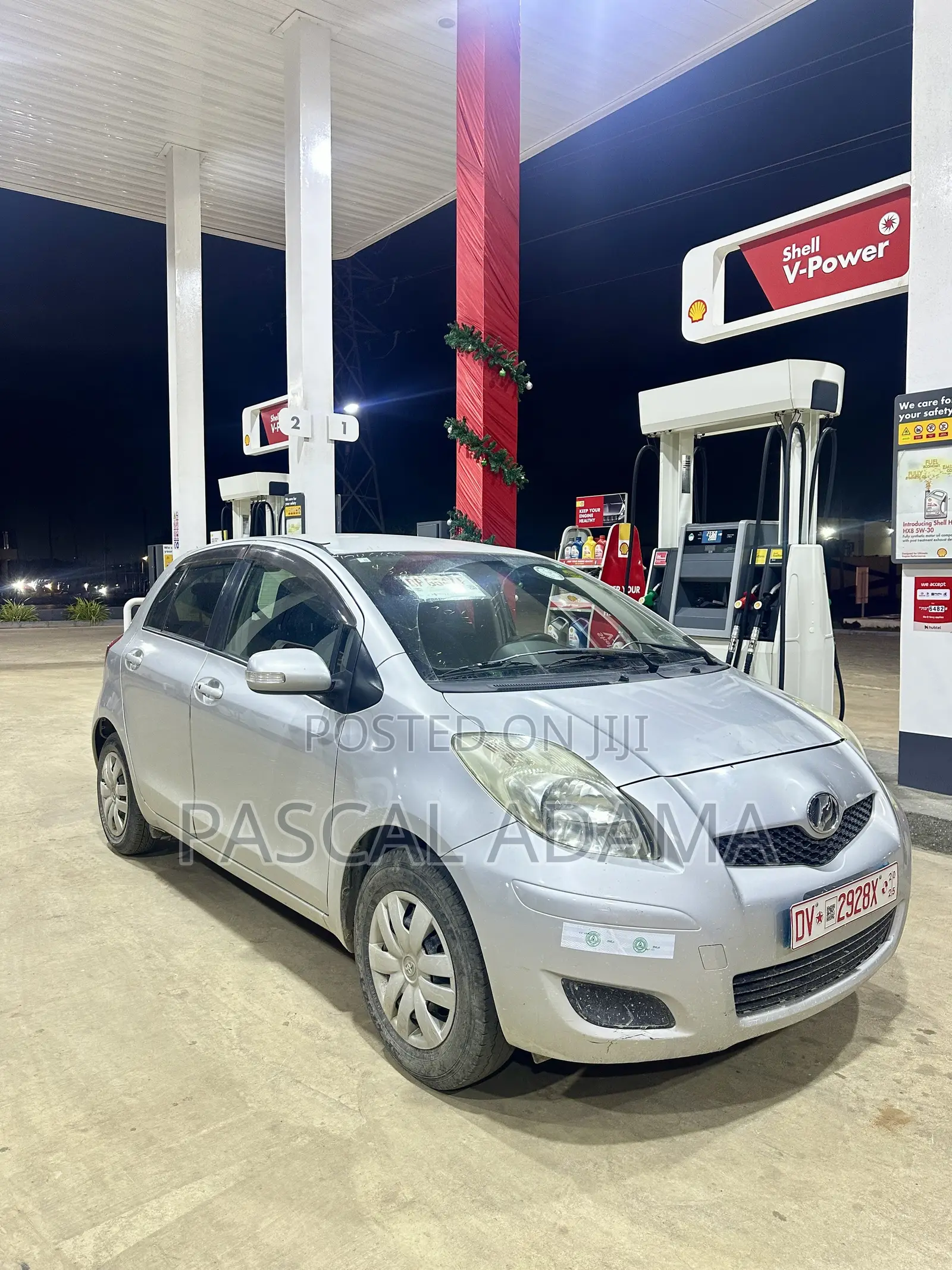 Toyota Vitz 1.3 AWD 5dr 2010 Silver