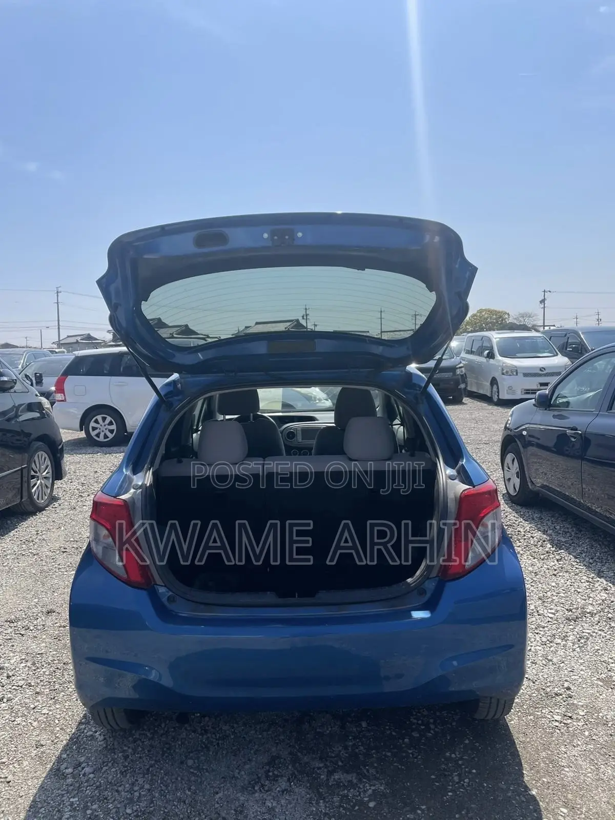 Toyota Vitz 1.3 FWD 5dr 2011 Blue