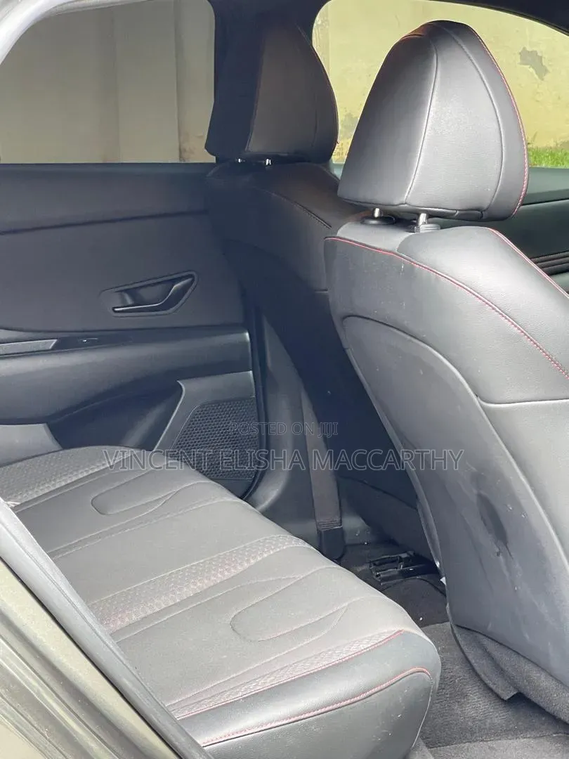 Hyundai Elantra 2024 Gray