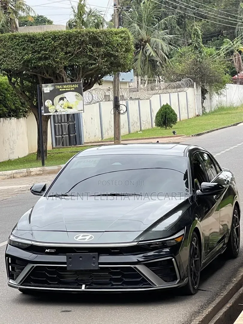 Hyundai Elantra 2024 Gray