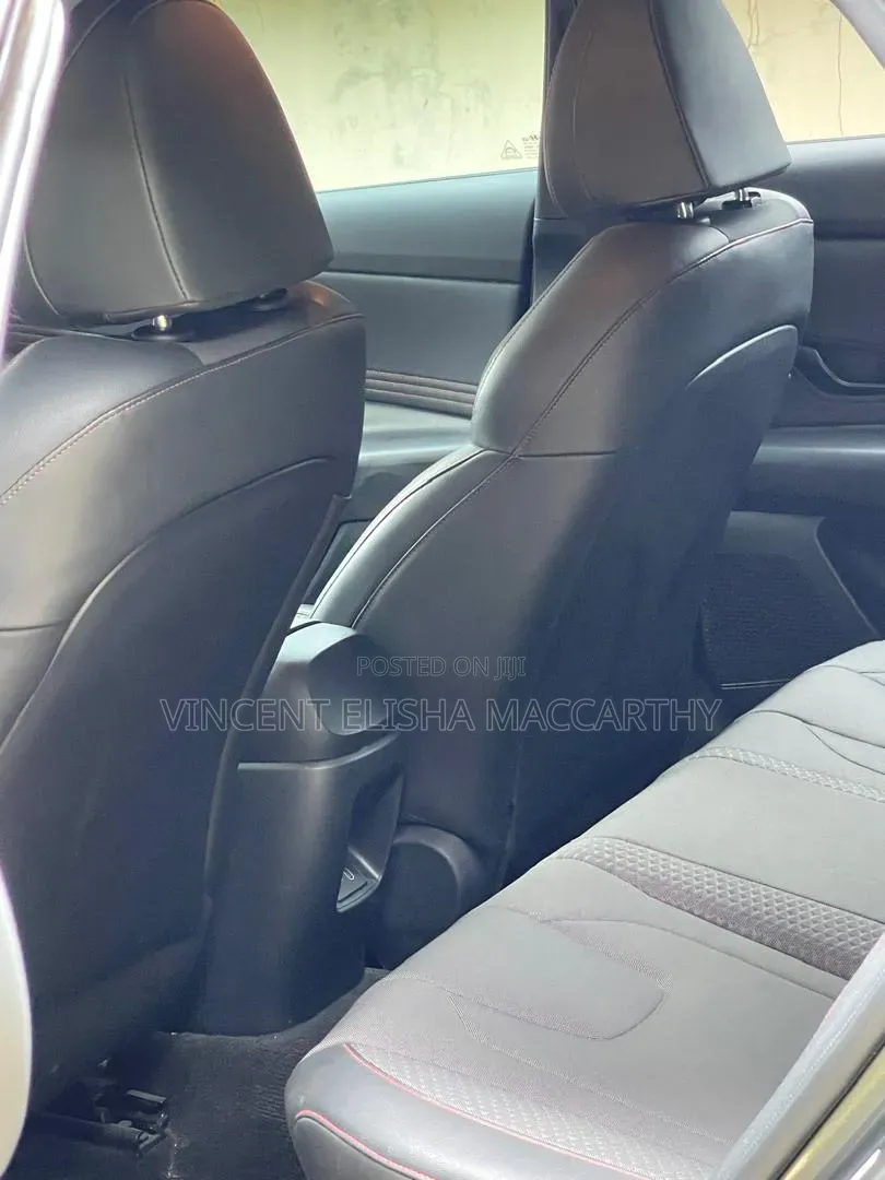 Hyundai Elantra 2024 Gray