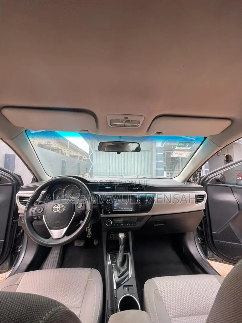Toyota Corolla L 4dr Sedan (1.8L 4cyl 4A) 2014 Gray