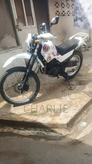 Yamaha 2007 White