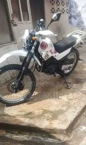 Yamaha 2007 White