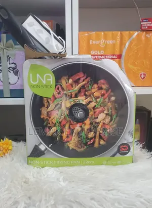 SQ Professional Una Non-Stick Frying Pan With Lid (22cm)