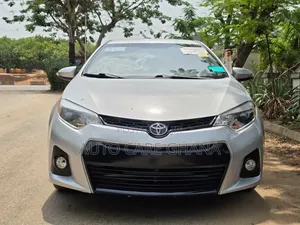 Toyota Corolla S 4dr Sedan (1.8L 4cyl CVT) 2016 Silver