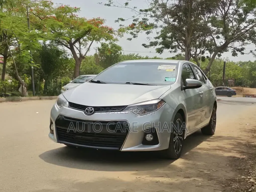 Toyota Corolla S 4dr Sedan (1.8L 4cyl CVT) 2016 Silver
