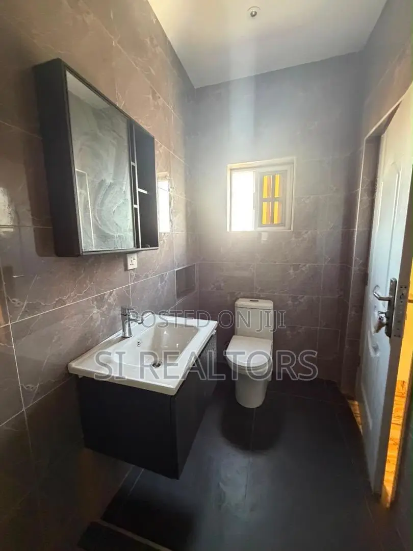 3bdrm Bungalow in Lashibi, Spintex for rent