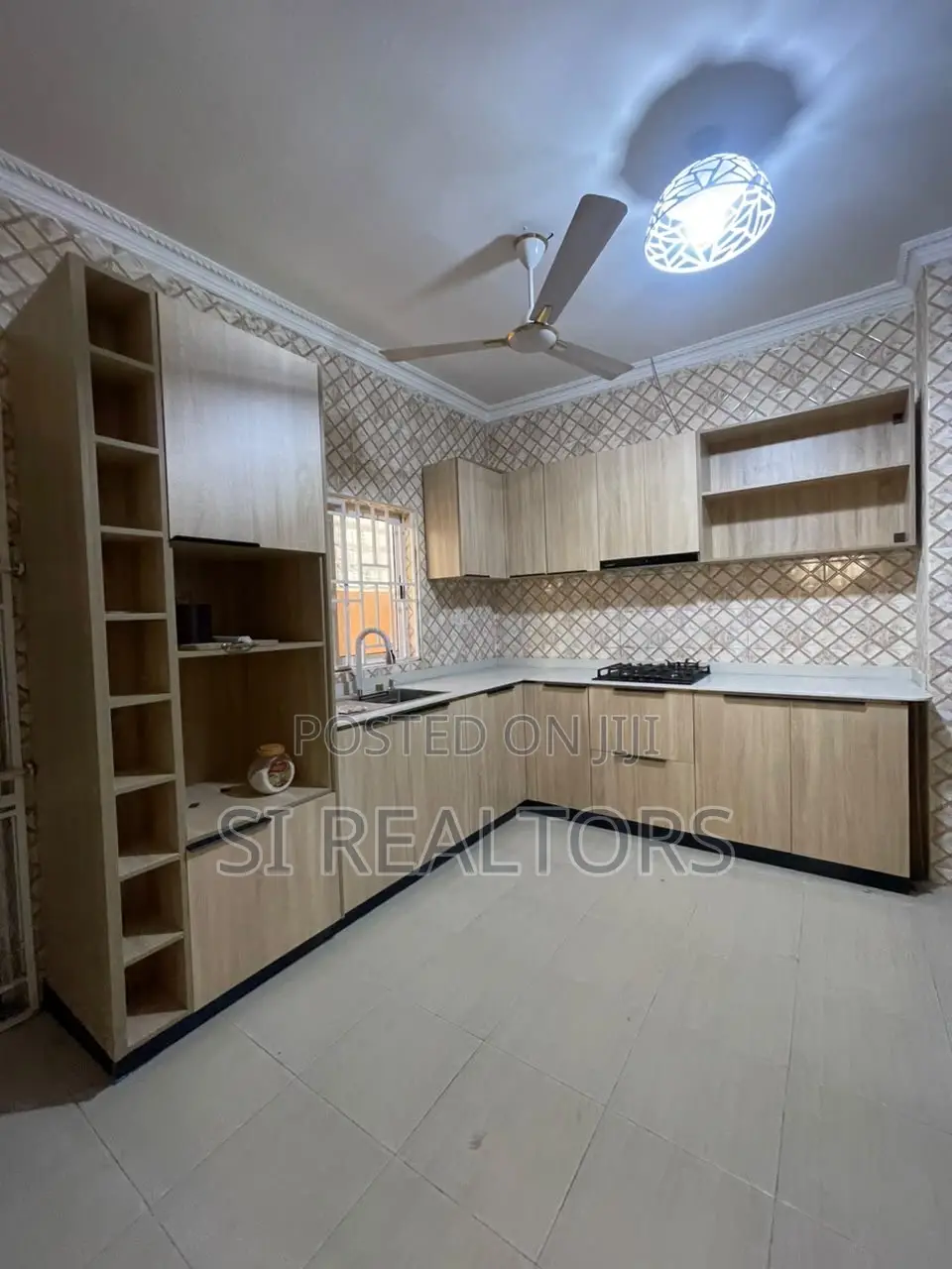 3bdrm Bungalow in Lashibi, Spintex for rent