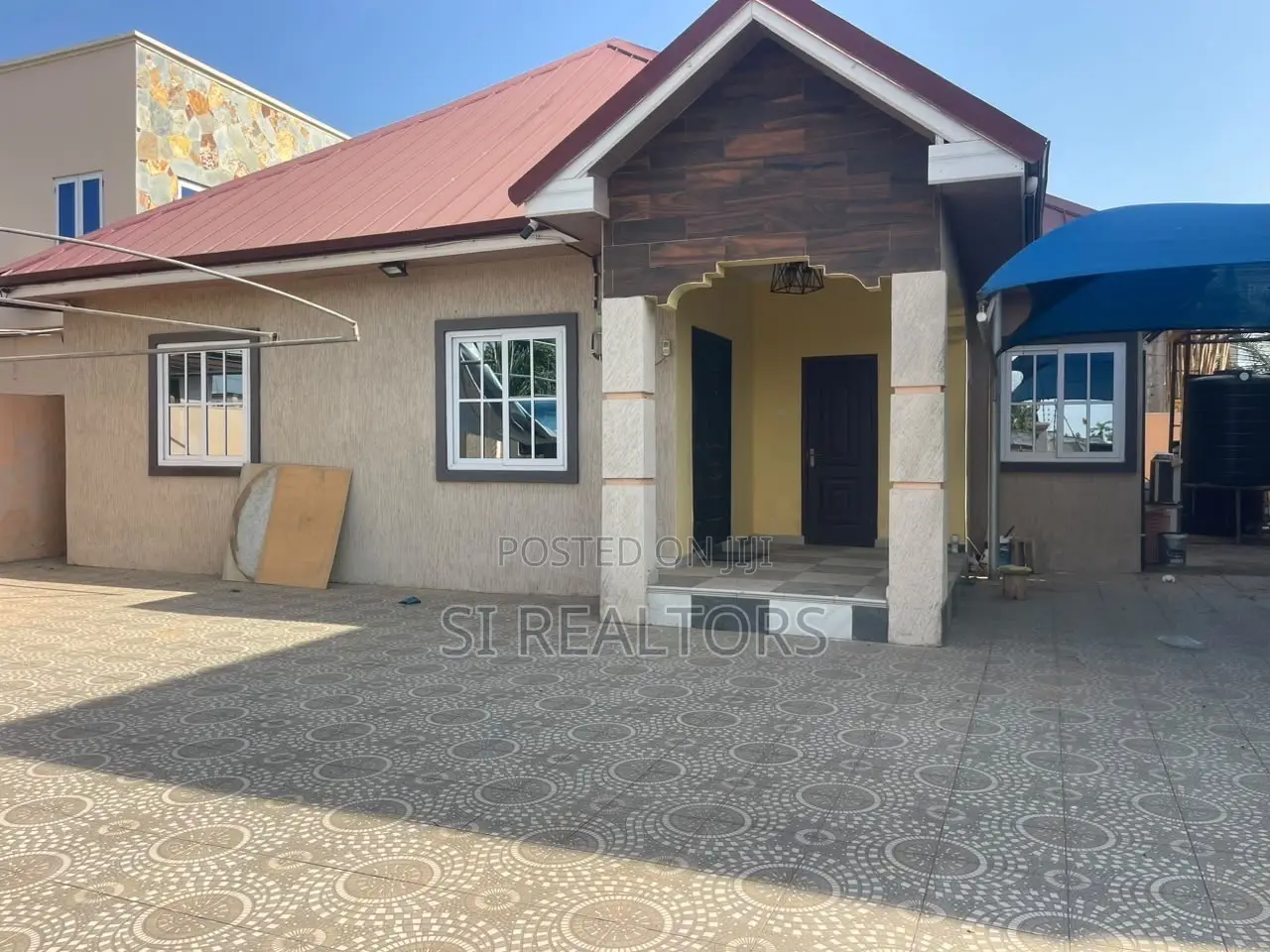 3bdrm Bungalow in Lashibi, Spintex for rent