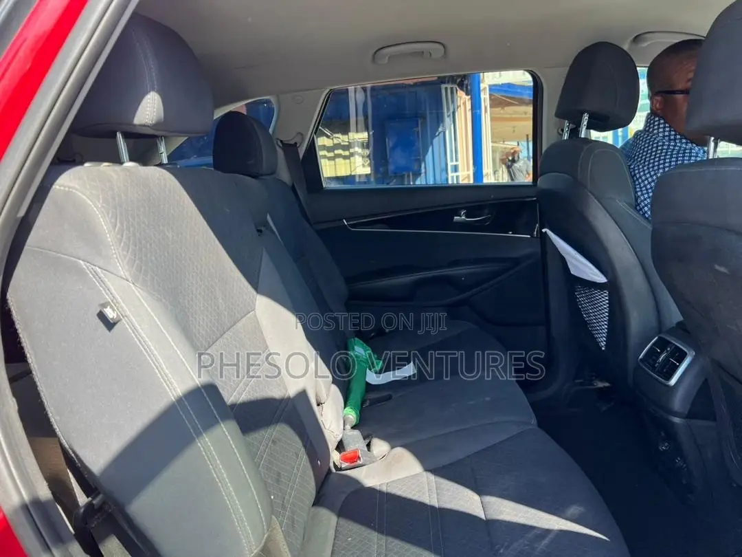 Kia Sorento 2.4L LX FWD 2017 Red