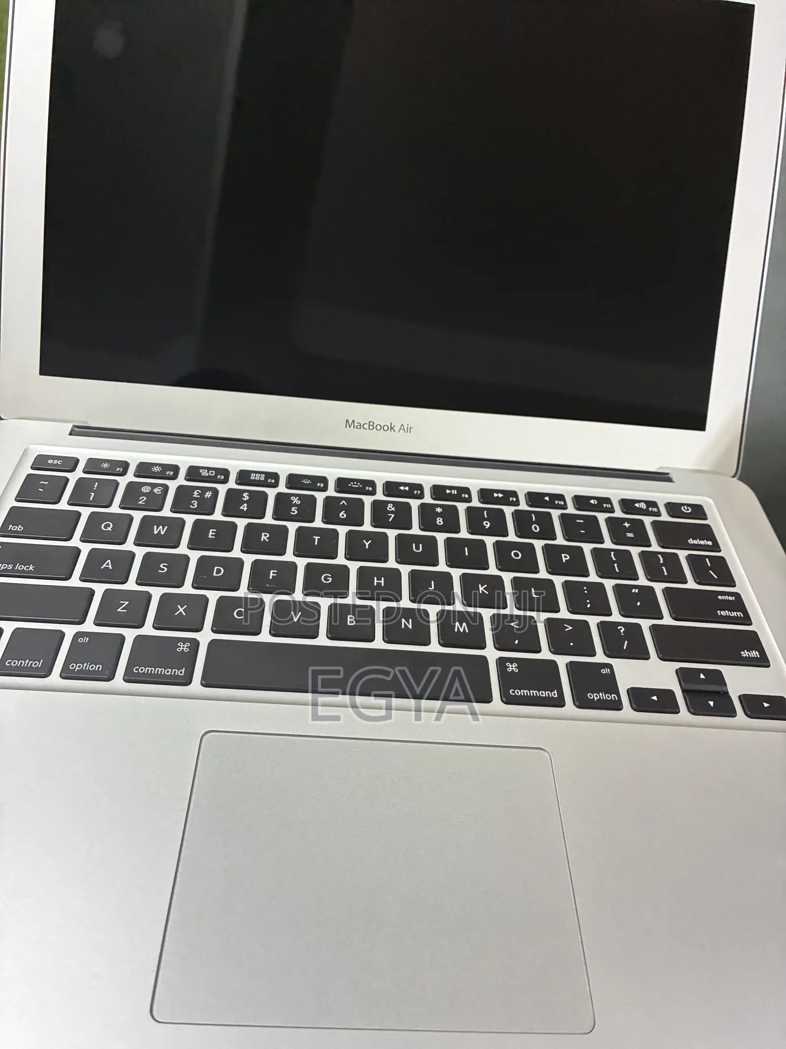 New Laptop Apple MacBook Air 2015 8GB Intel Core i5 SSD 128GB