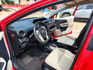Toyota Aqua 2013 Red