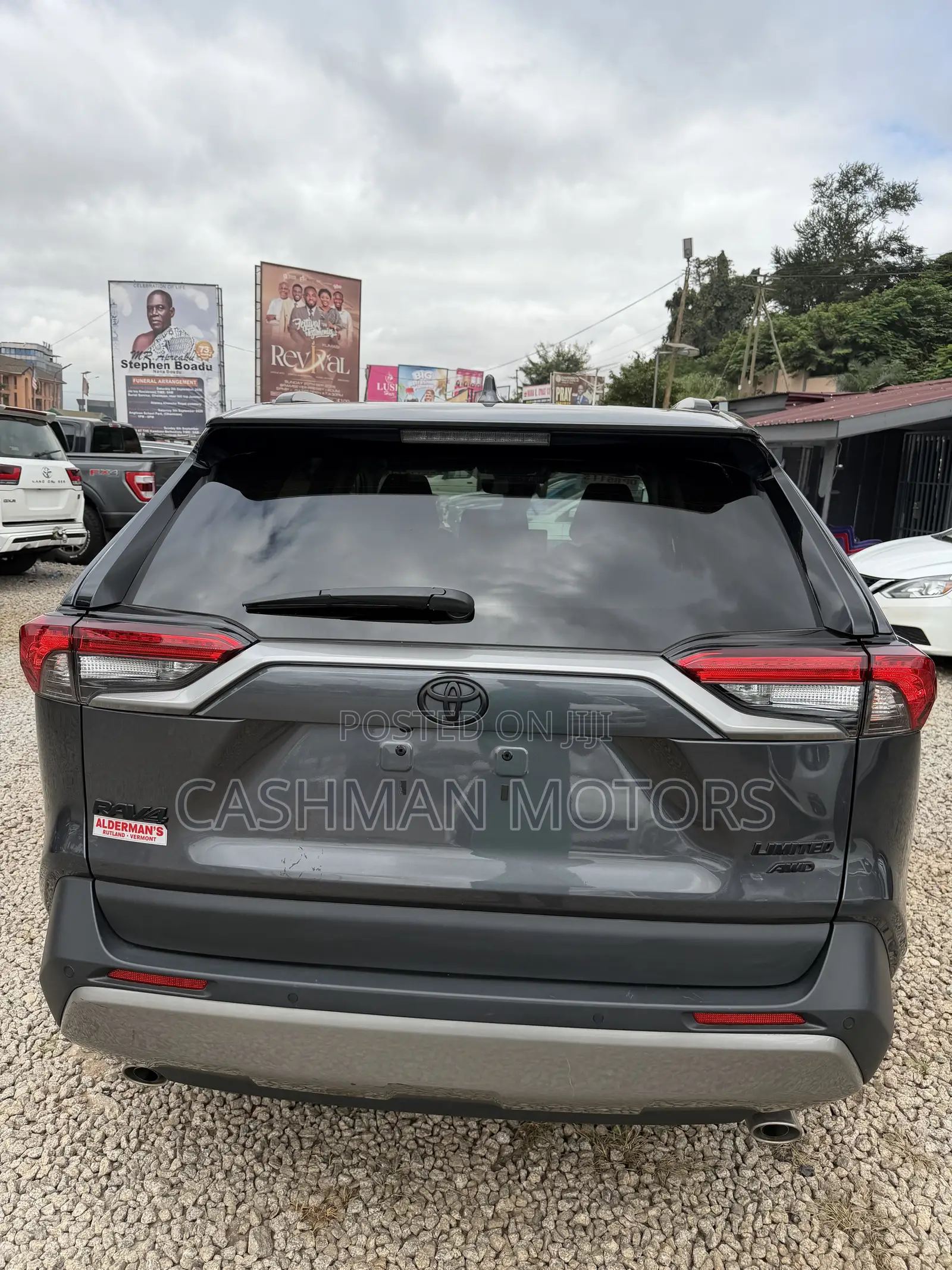 Toyota RAV4 Limited 2025 Gray