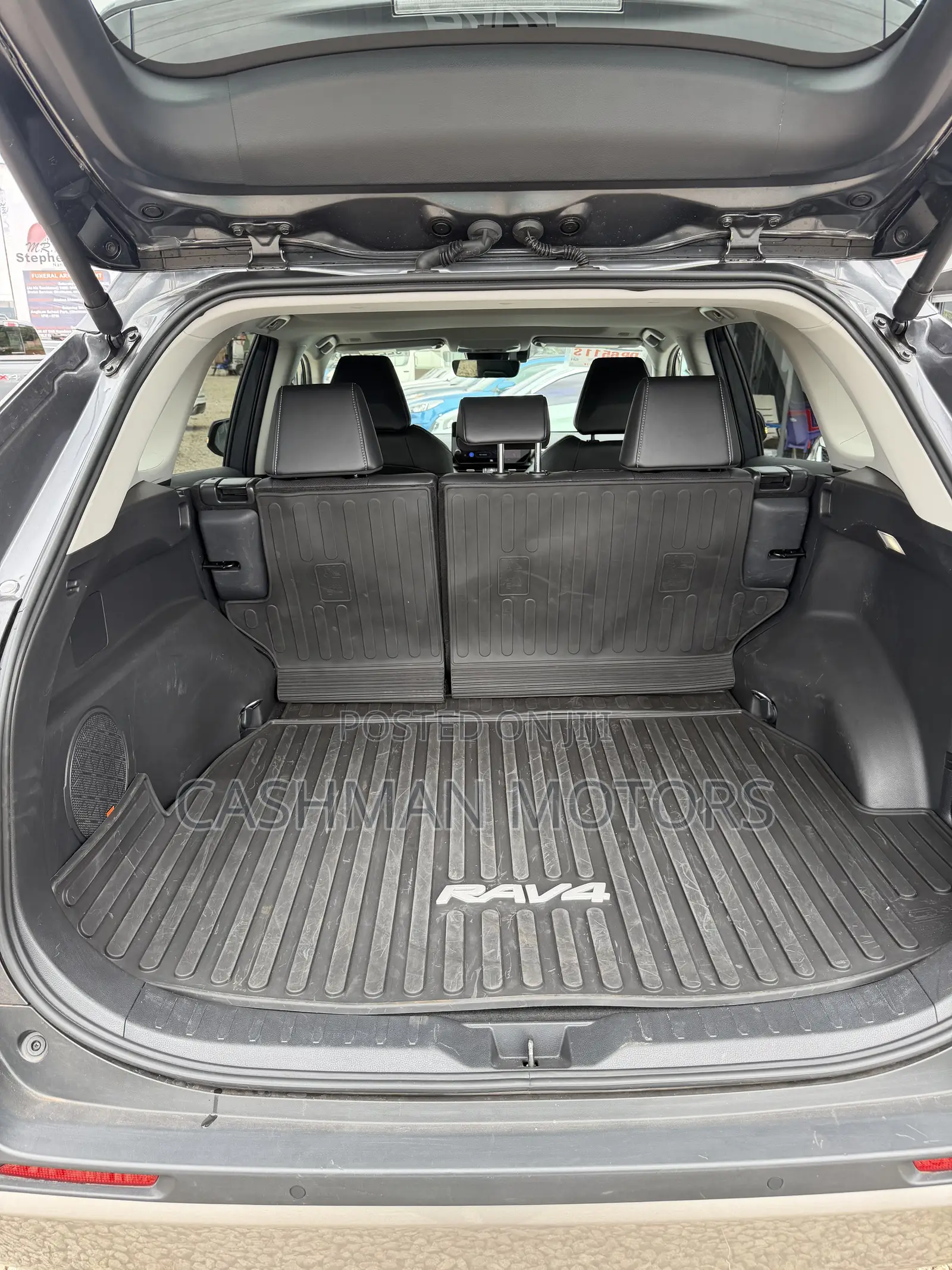 Toyota RAV4 Limited 2025 Gray