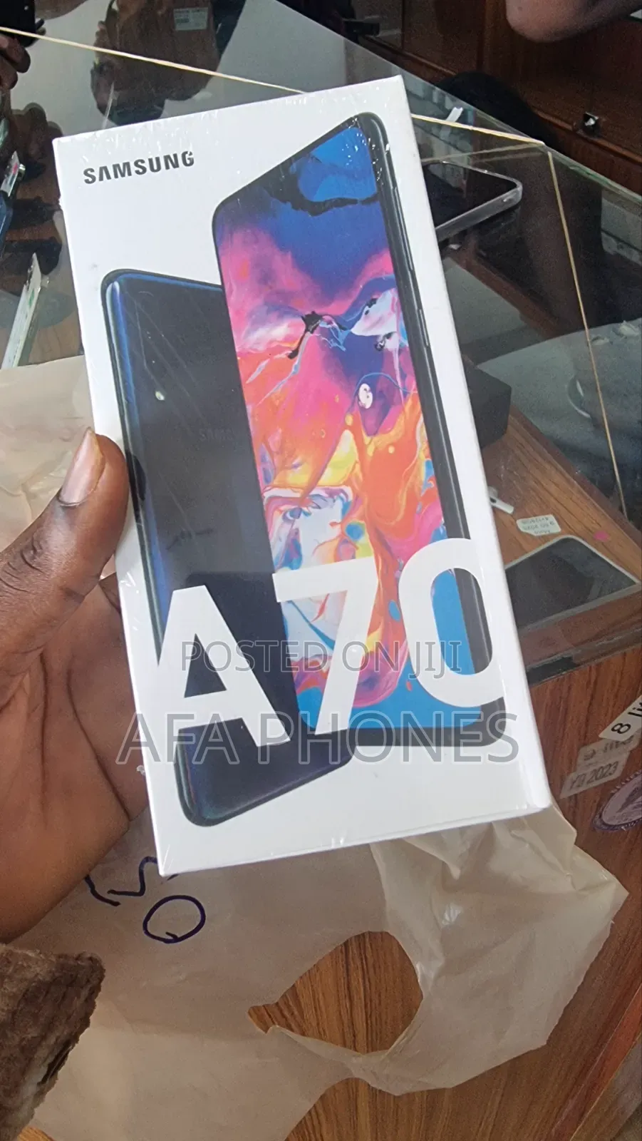 New Samsung Galaxy A70 128 GB Black