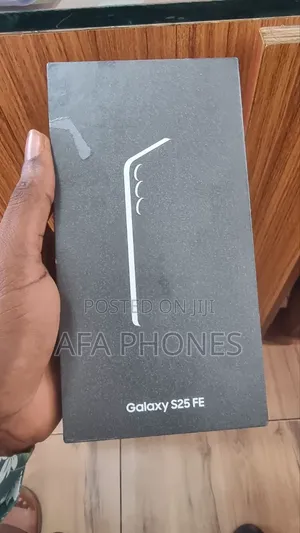 New Samsung Galaxy S25 FE 256 GB Gold