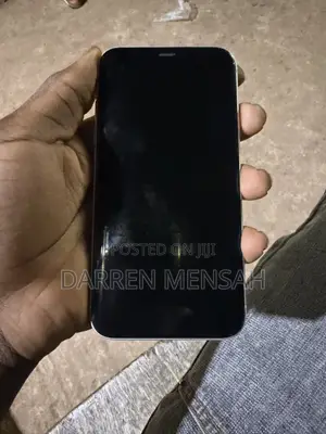 Apple iPhone XR 64 GB White