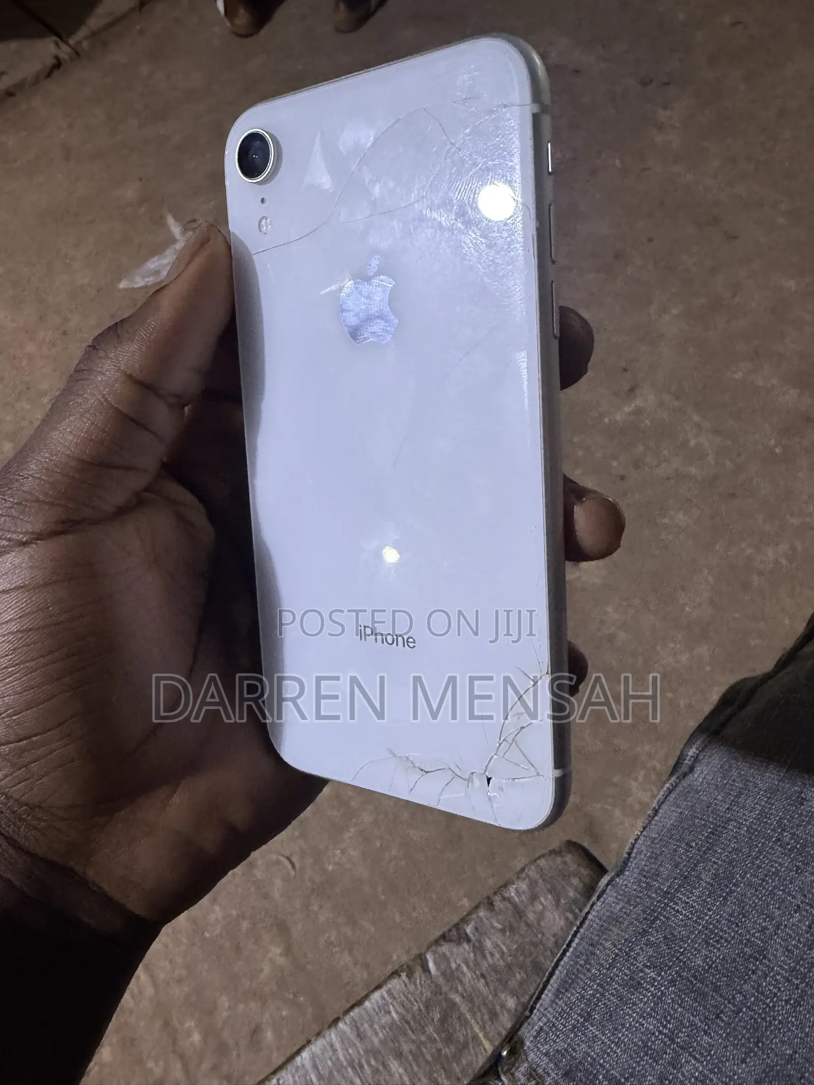 Apple iPhone XR 64 GB White