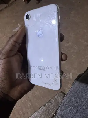 Apple iPhone XR 64 GB White