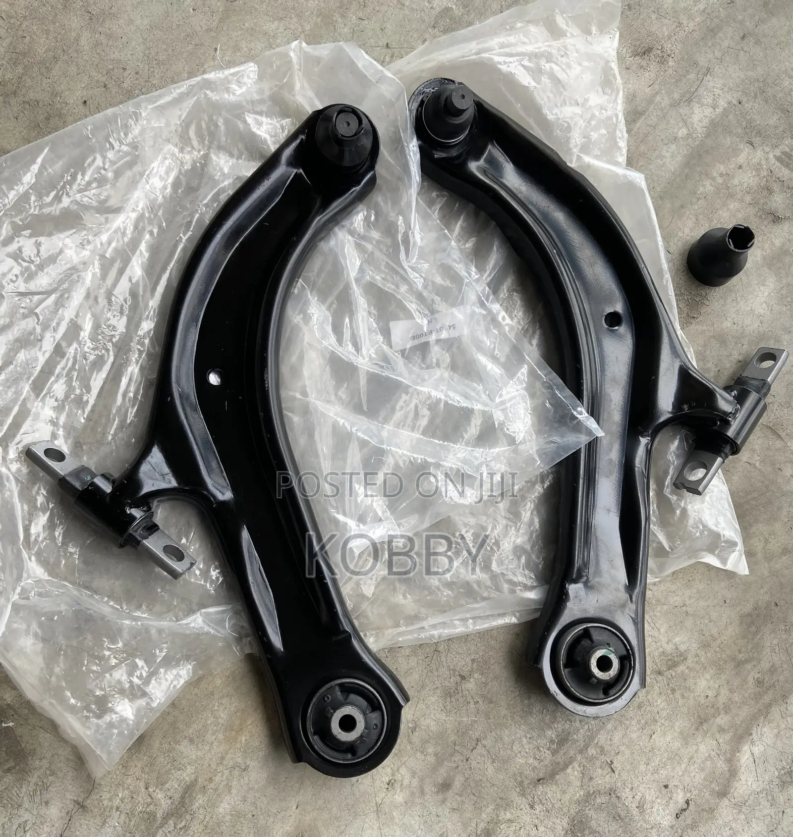 Nissan Rogue / Qashqai 2008,2009,2010,2011,2012 Lower Arm/ Control Arm