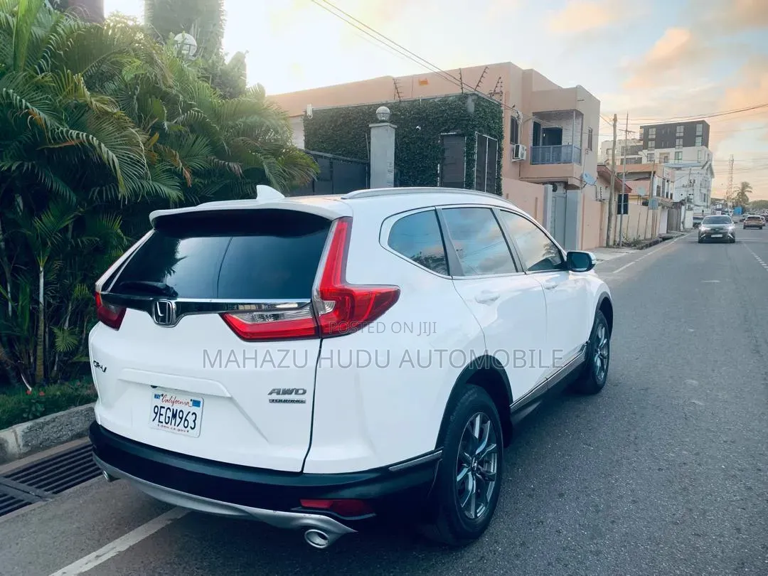 Honda CR-V Touring AWD 2019 White