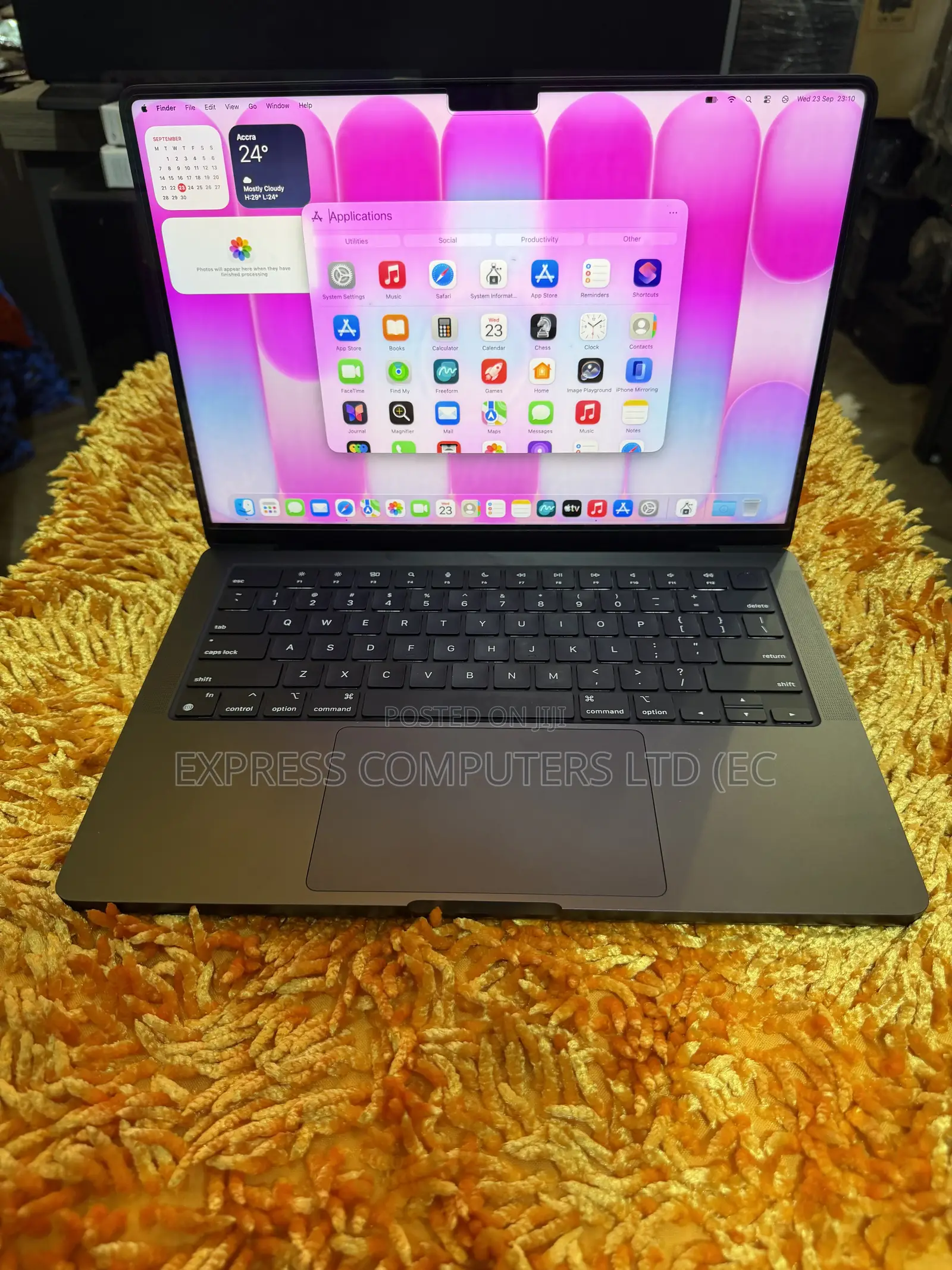 Laptop Apple MacBook Pro 2024 M4 Pro 24GB Apple M4 Pro SSD 1T