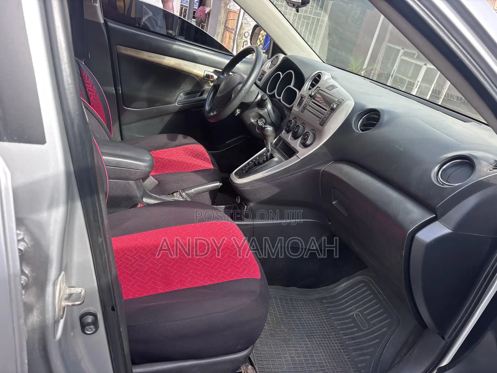 Pontiac Vibe 2010 Silver