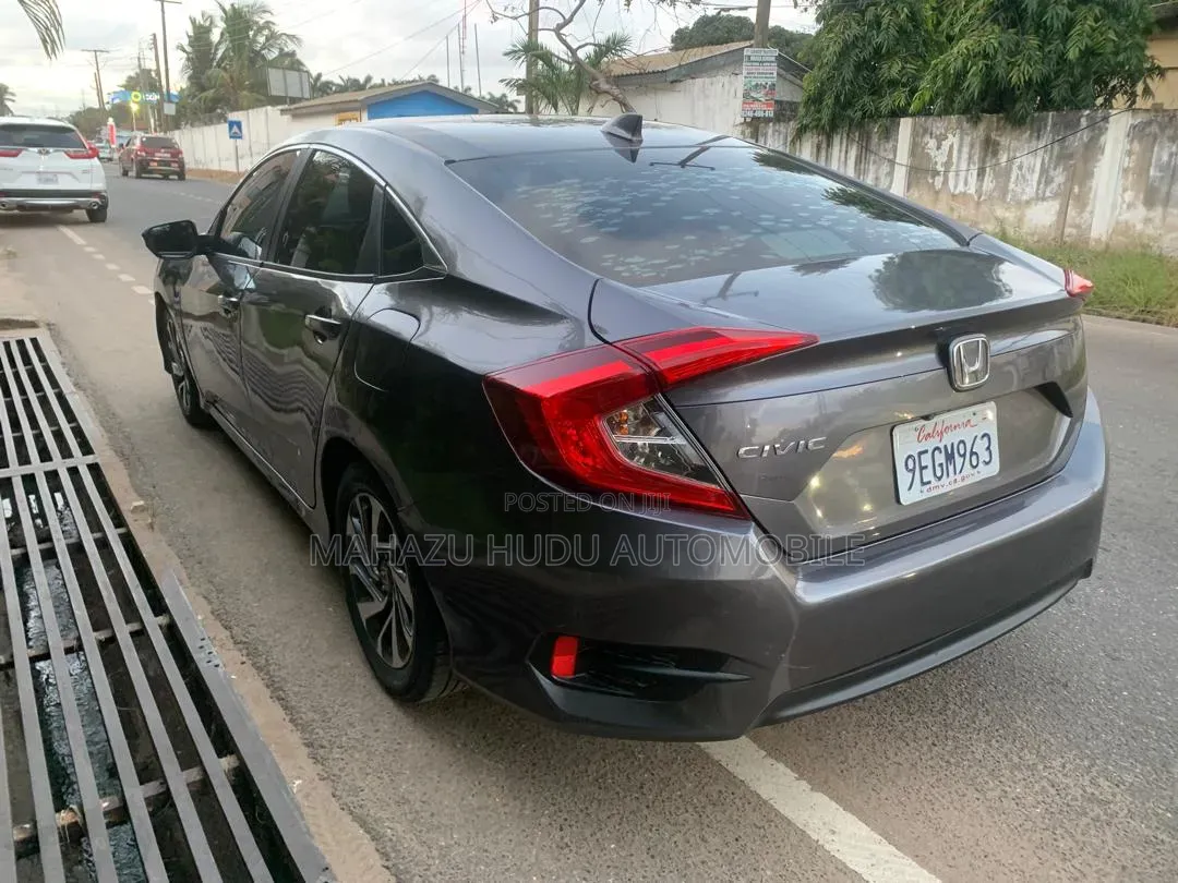 Honda Civic Sport Sedan 2019 Gray