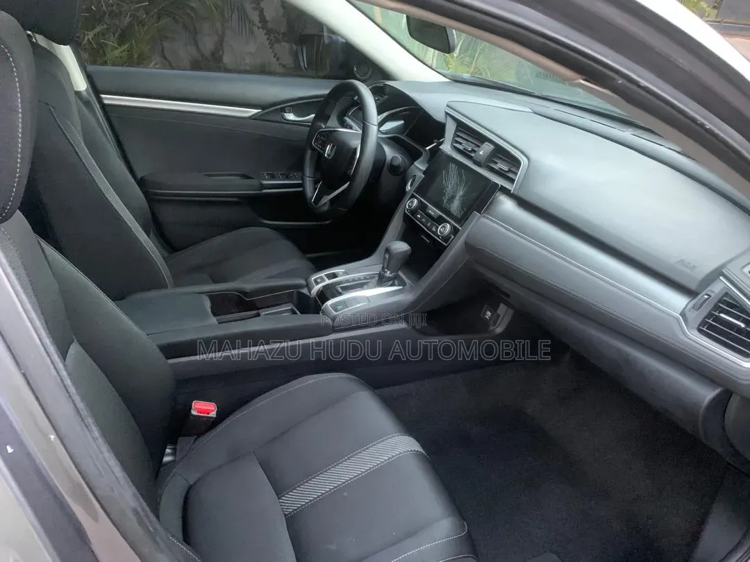 Honda Civic Sport Sedan 2019 Gray