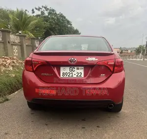 Toyota Corolla SE Special Edition 4dr Sedan (1.8L 4cyl CVT) 2017 Red