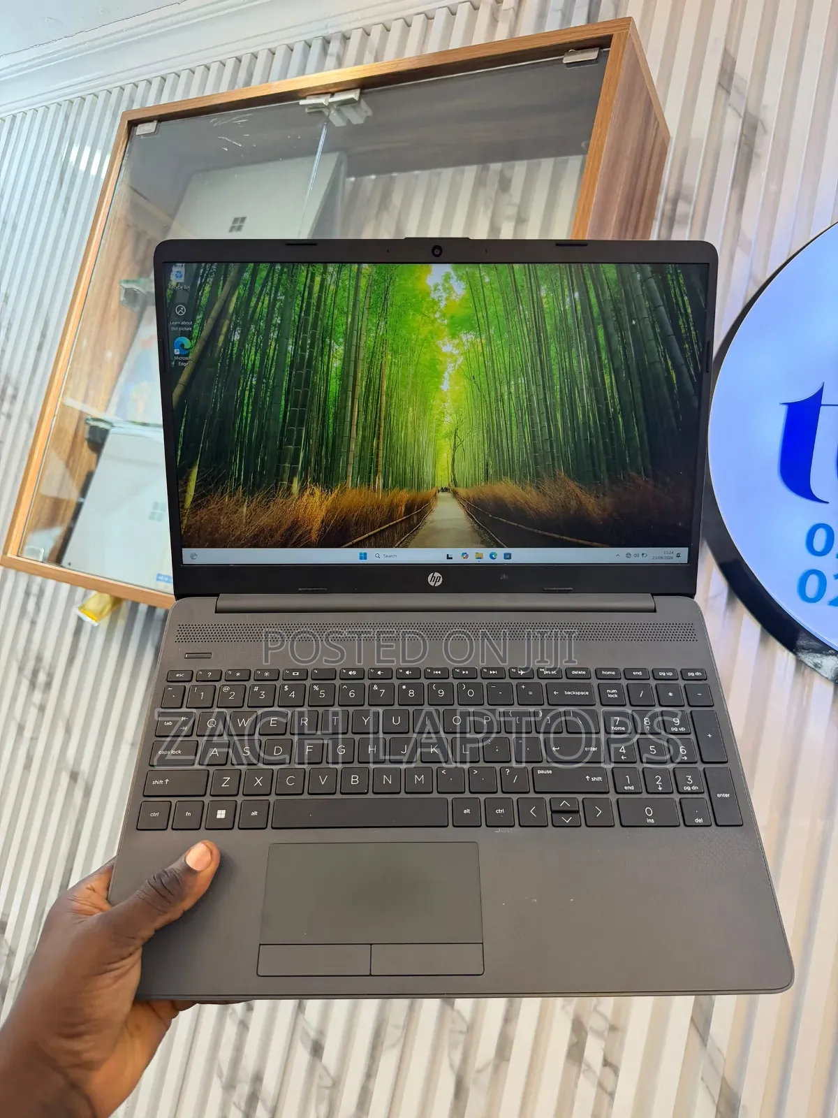 Laptop HP 255 G8 8GB AMD Ryzen 5 SSD 256GB