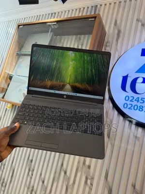 Laptop HP 255 G8 8GB AMD Ryzen 5 SSD 256GB