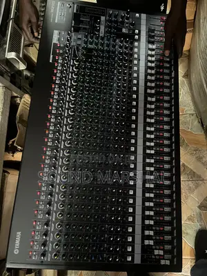 Yamaha MGP32X 32 Channel Mixer