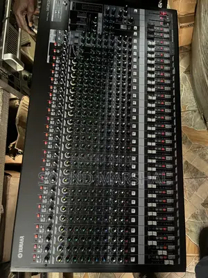 Yamaha MGP32X 32 Channel Mixer