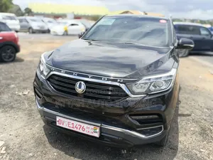 SsangYong Rexton 2018 Black