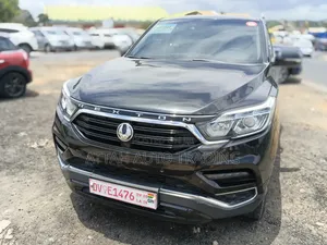 SsangYong Rexton 2018 Black