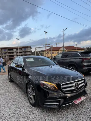 Mercedes-Benz E300 2018 Black
