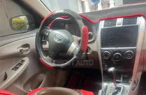 Toyota Corolla 2012 Black
