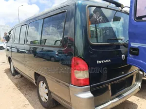 SsangYong Istana 2001 Green