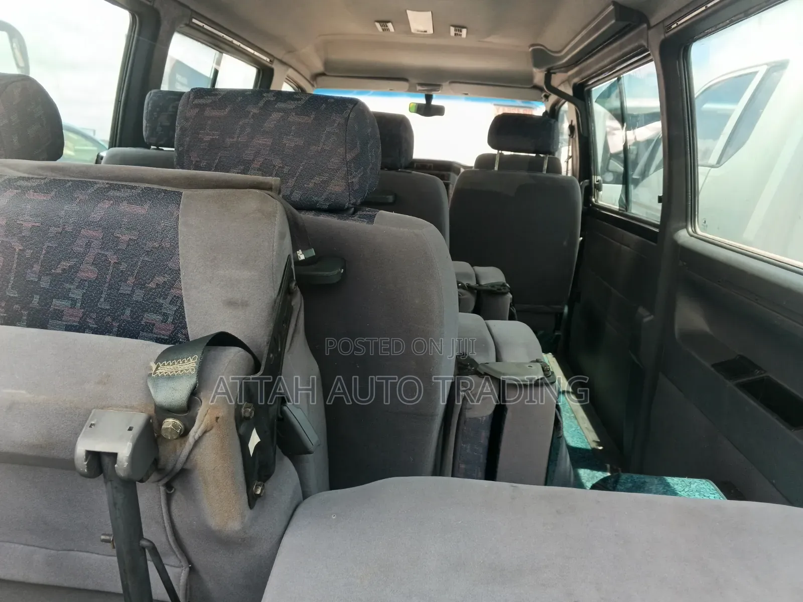 SsangYong Istana 2001 Green