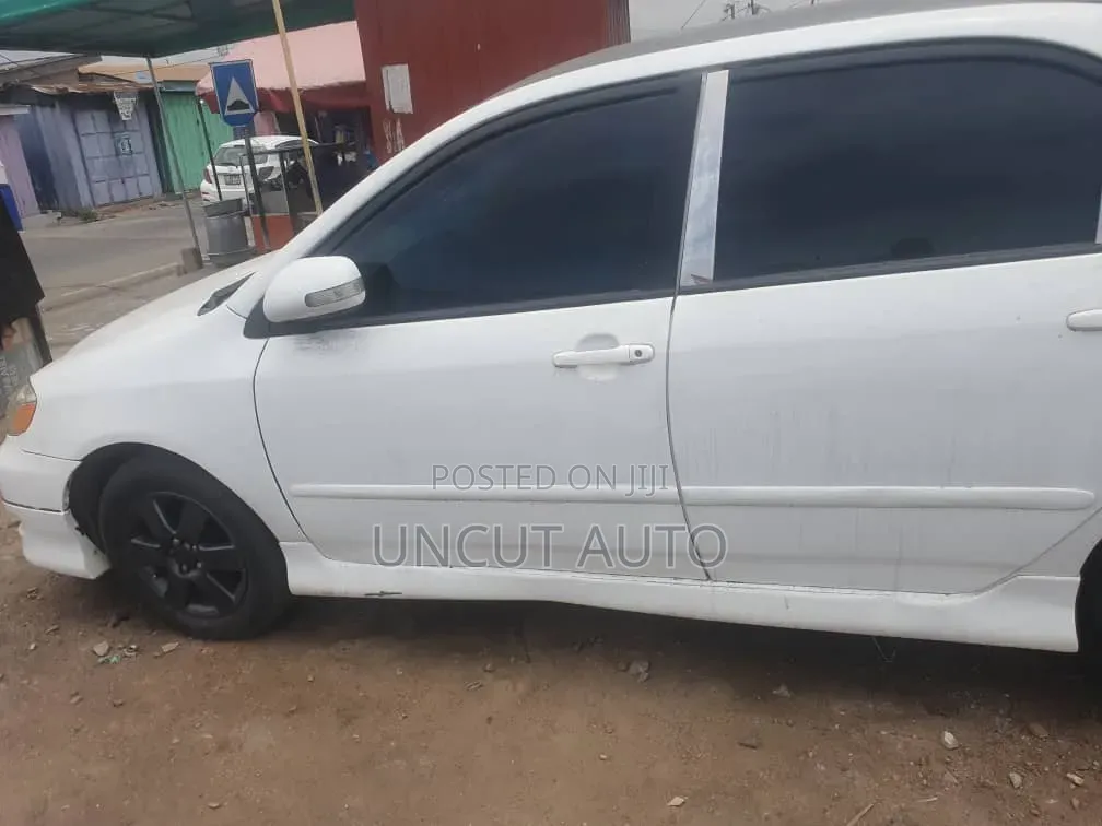 Toyota Corolla 2006 White