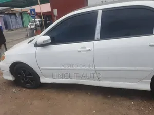 Toyota Corolla 2006 White