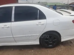 Toyota Corolla 2006 White