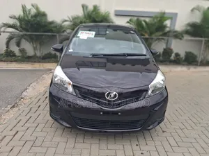 Toyota Vitz 2014 Purple