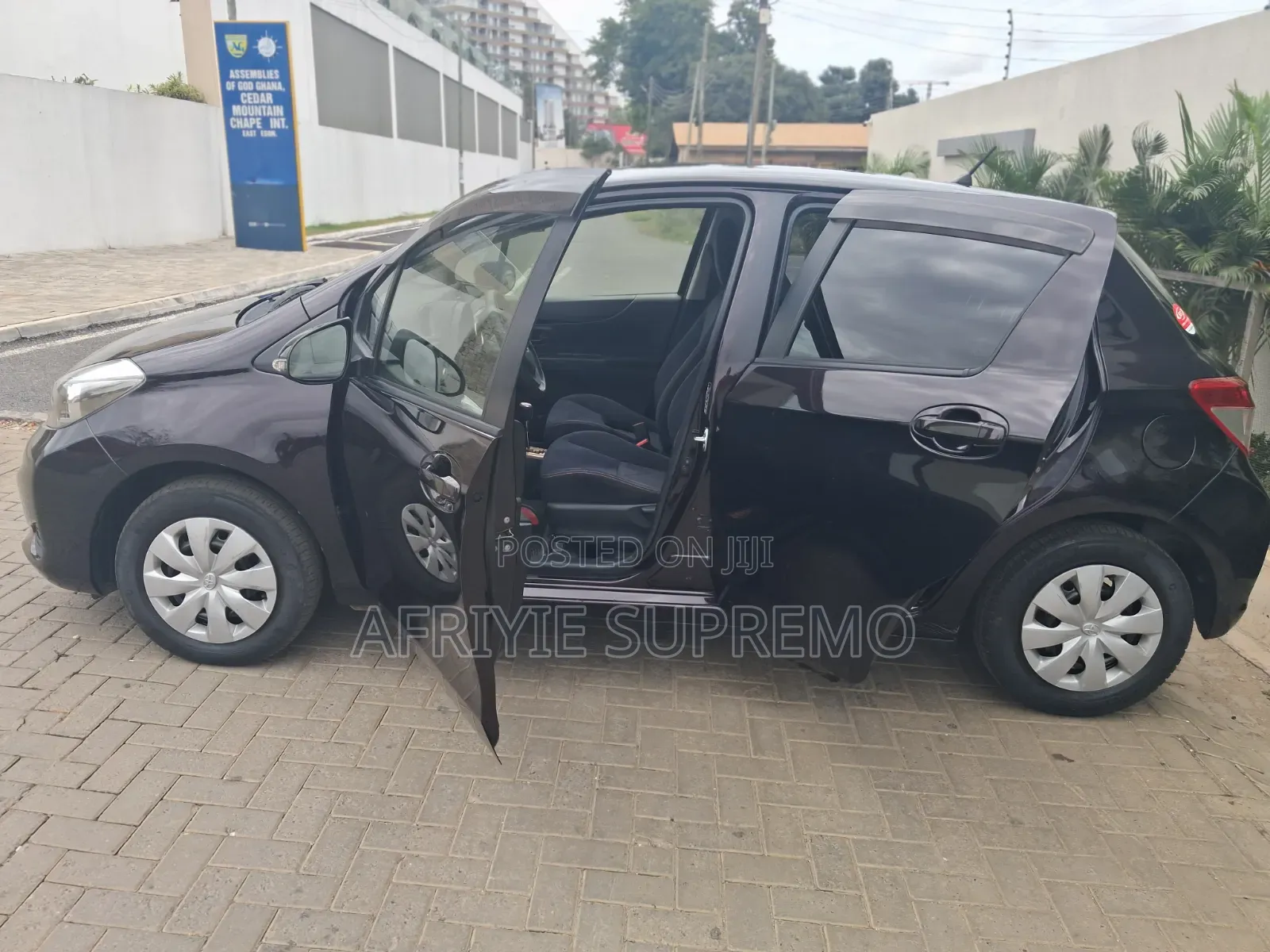 Toyota Vitz 2014 Purple